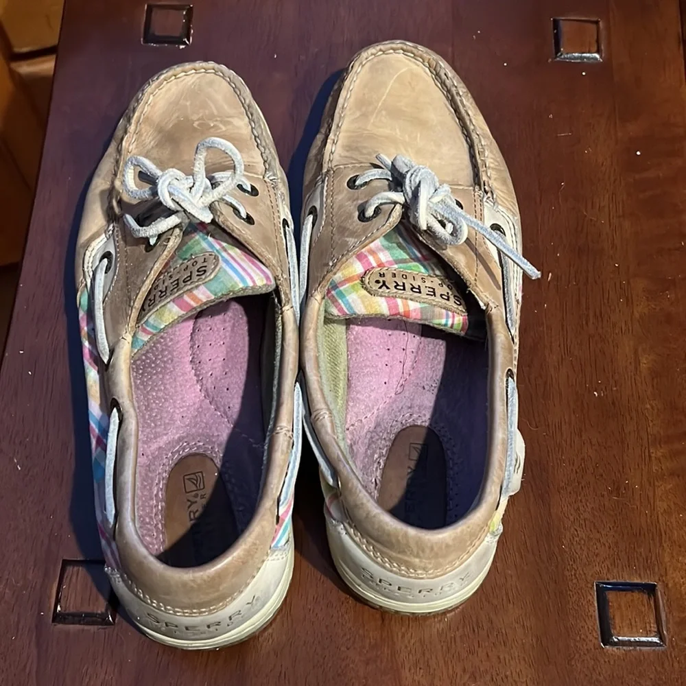 Leather Sperry Topsiders, broken in, great summer shoe, boat shoe